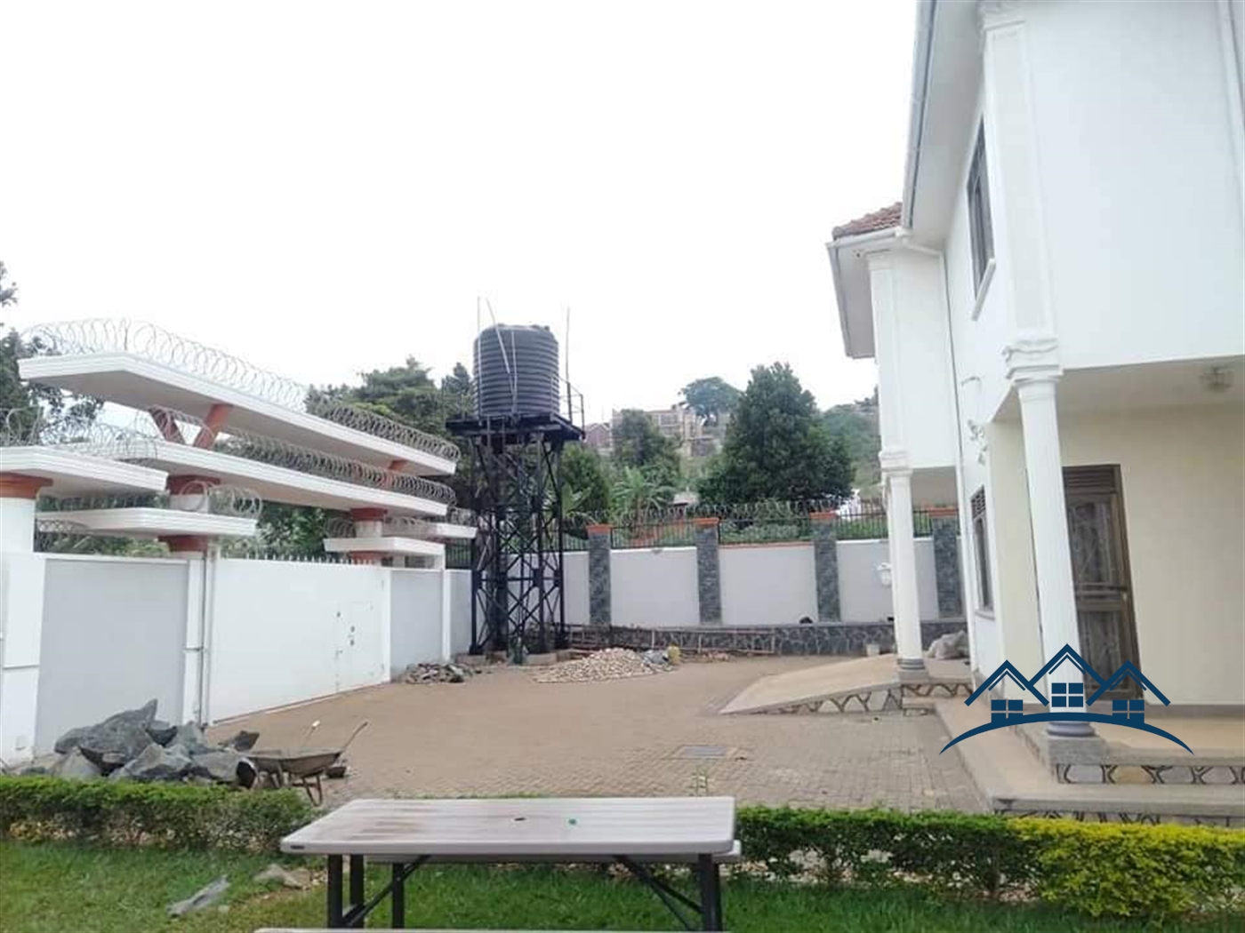 Storeyed house for sale in Bwebajja Wakiso