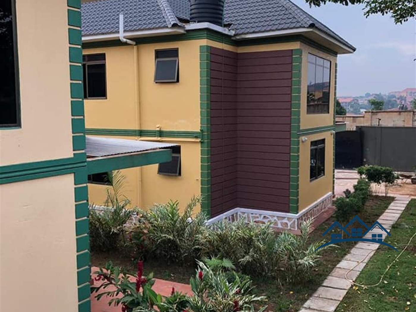 Apartment for sale in Kiwaatule Kampala