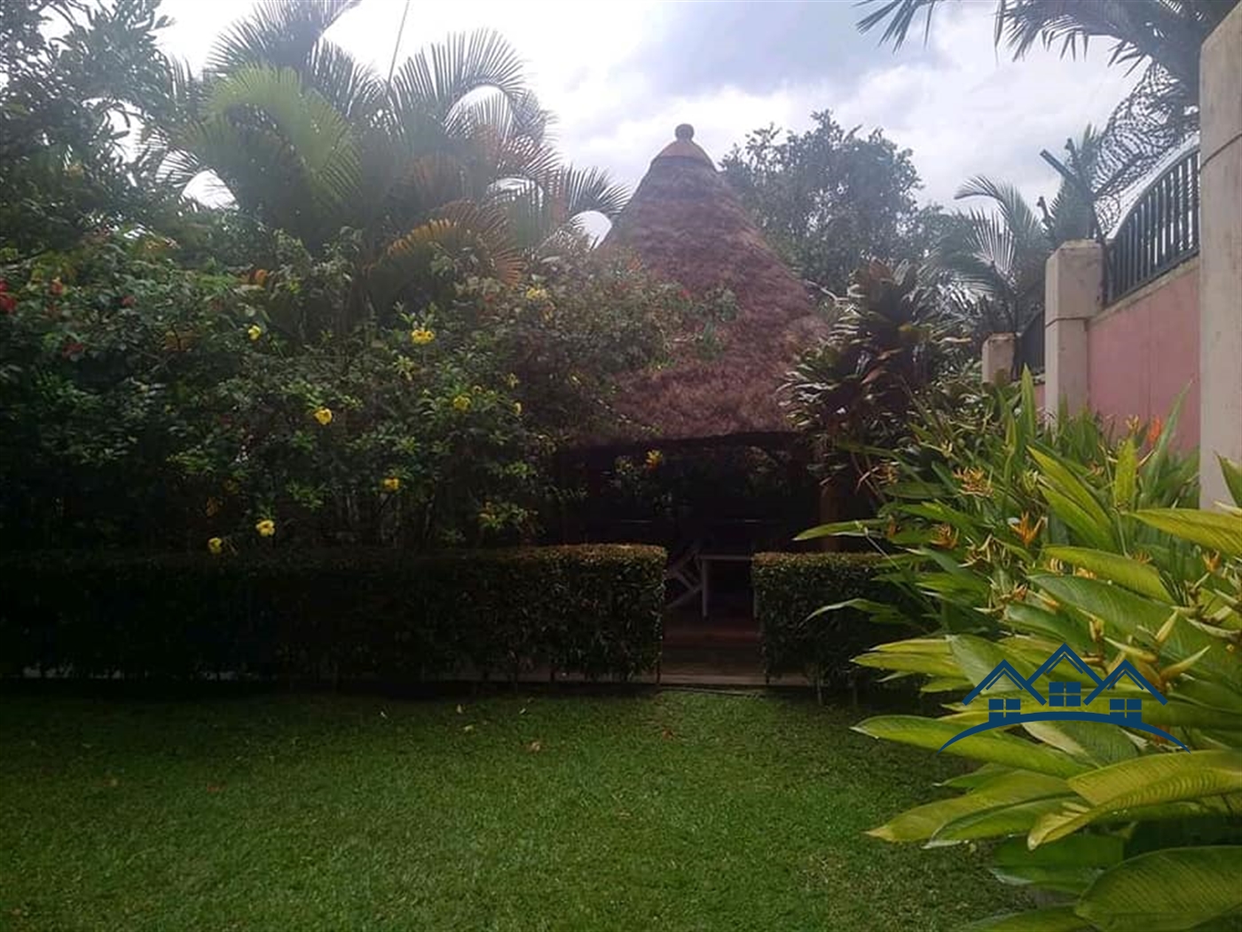 Bungalow for sale in Kiwaatule Kampala