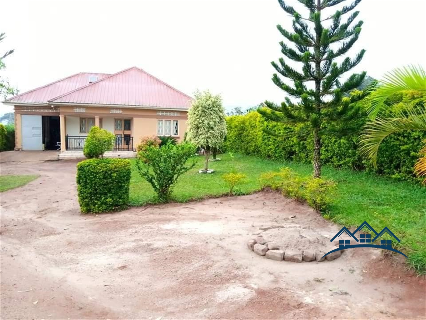 Bungalow for sale in Kitemu Masaka