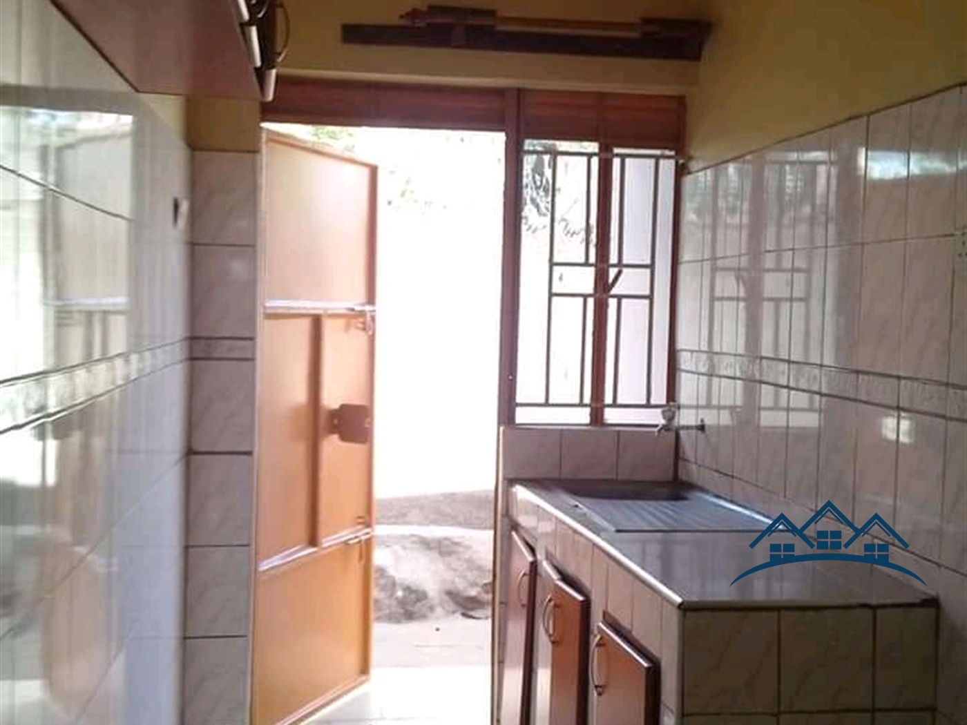 Semi Detached for rent in Mpererwe Wakiso