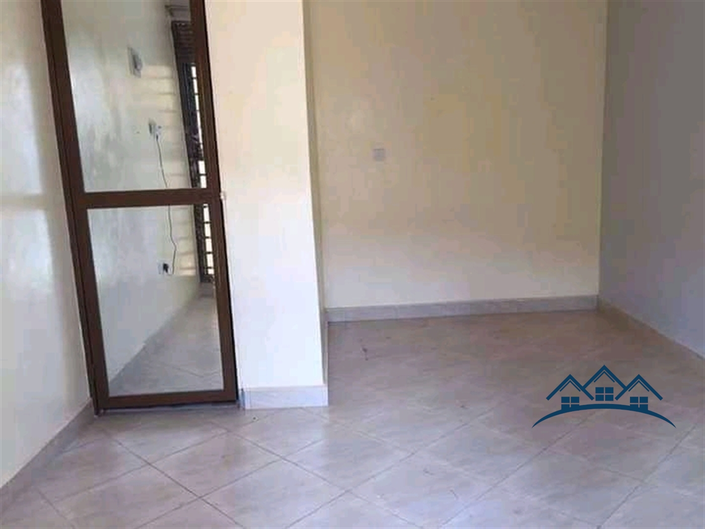 Semi Detached for rent in Kisaasi Kampala