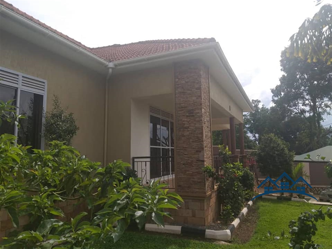 Storeyed house for sale in Kira Wakiso