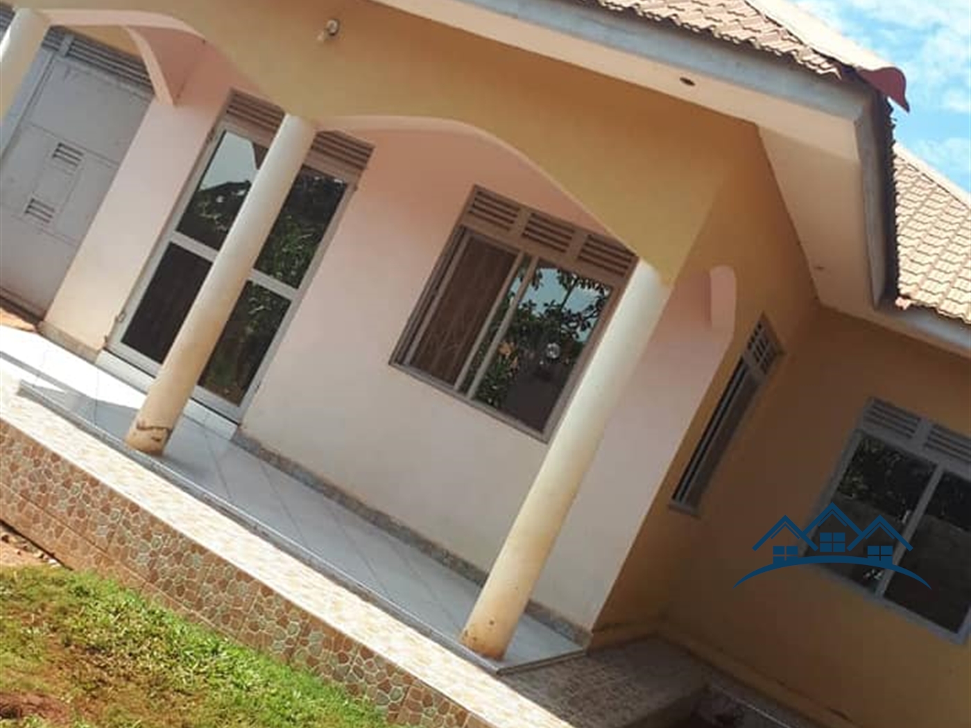 Bungalow for sale in Buzzi Kampala