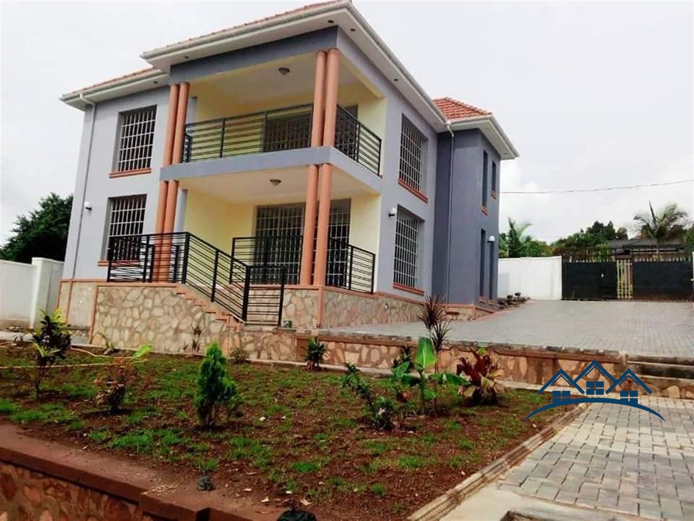 Storeyed house for sale in Kasangati Wakiso