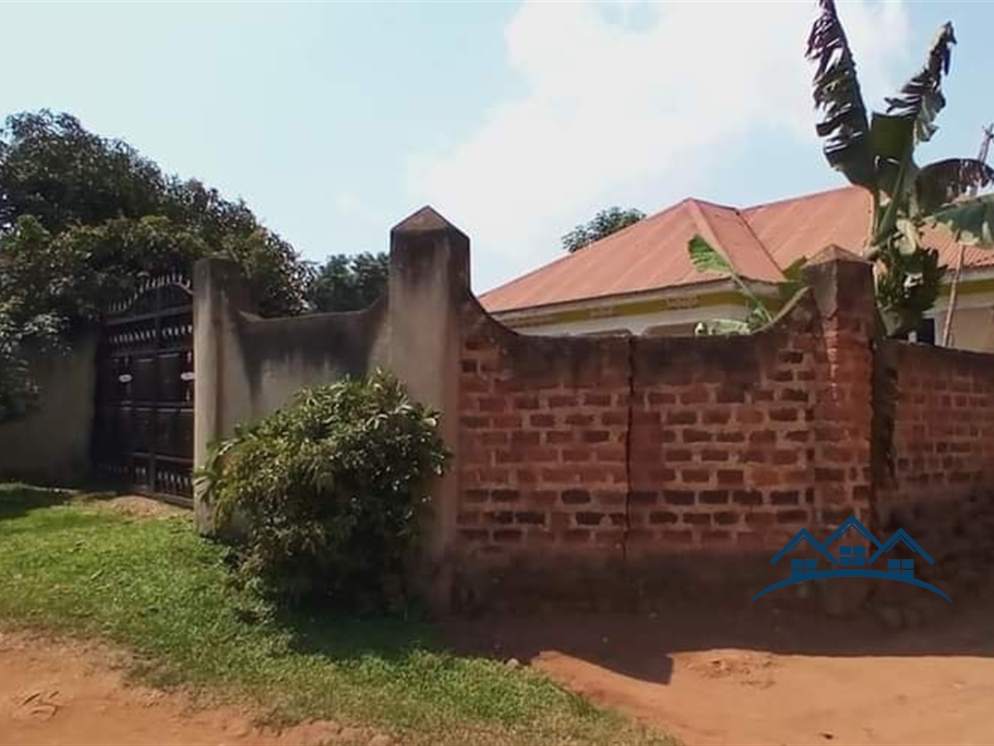 Bungalow for sale in Manyangwa Wakiso