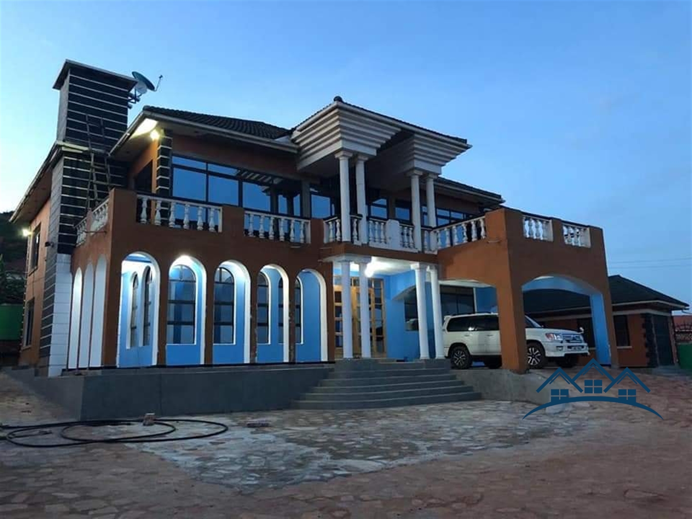 Storeyed house for sale in Kabulengwa Wakiso