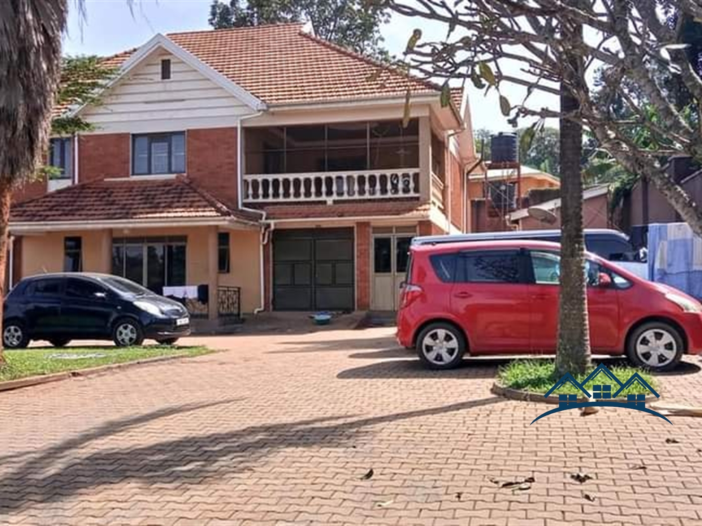 Storeyed house for sale in Mengo Wakiso