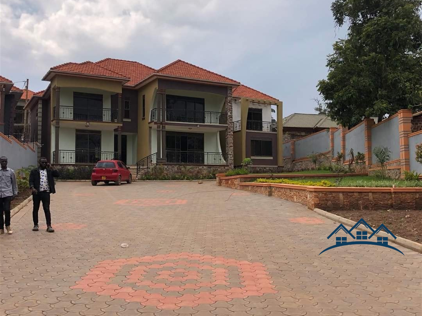 Storeyed house for sale in Kiwaatule Wakiso