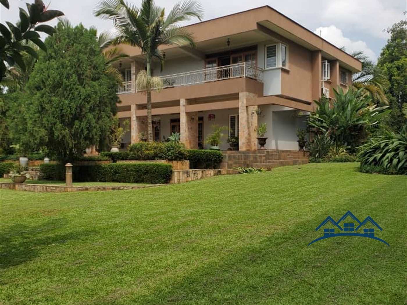 Storeyed house for sale in Bbunga Kampala