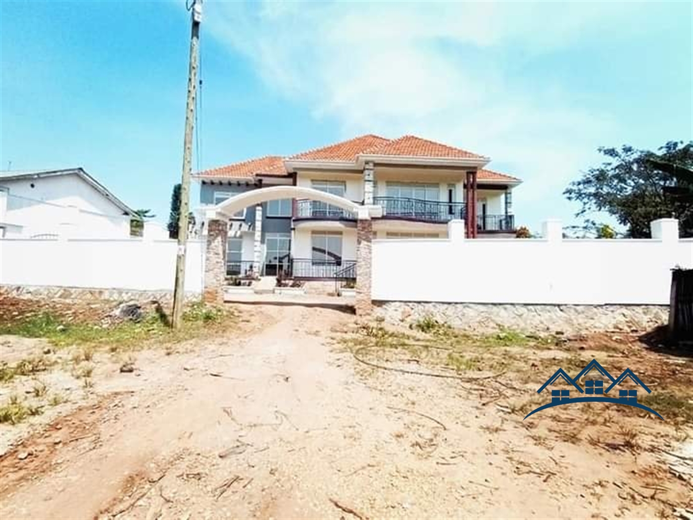 Storeyed house for sale in Kira Wakiso