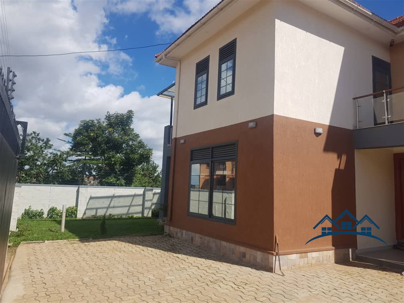 Storeyed house for sale in Ntinda Wakiso