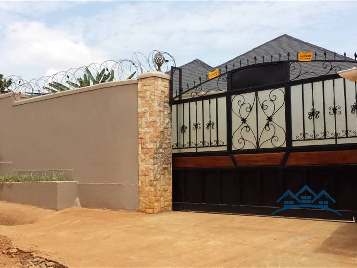 Bungalow for sale in Kyaliwajjala Wakiso