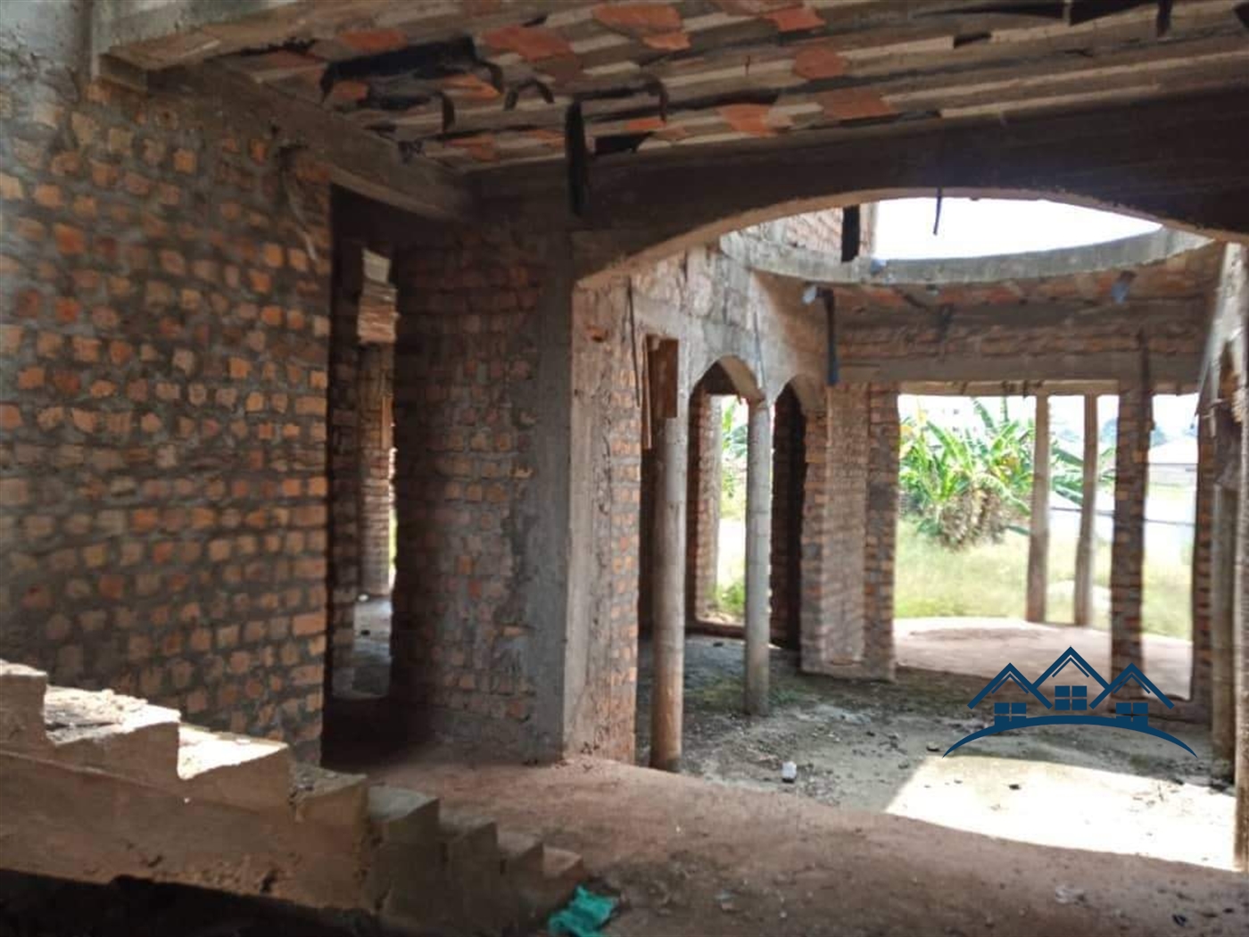 Storeyed house for sale in Nakweelo Wakiso