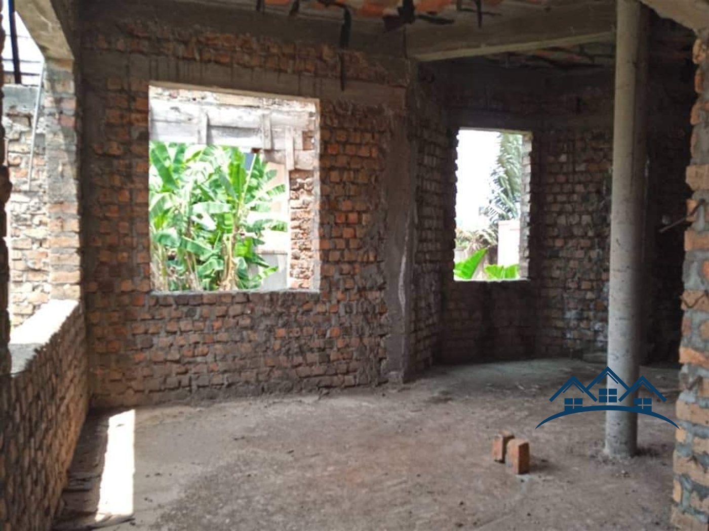 Storeyed house for sale in Nakweelo Wakiso