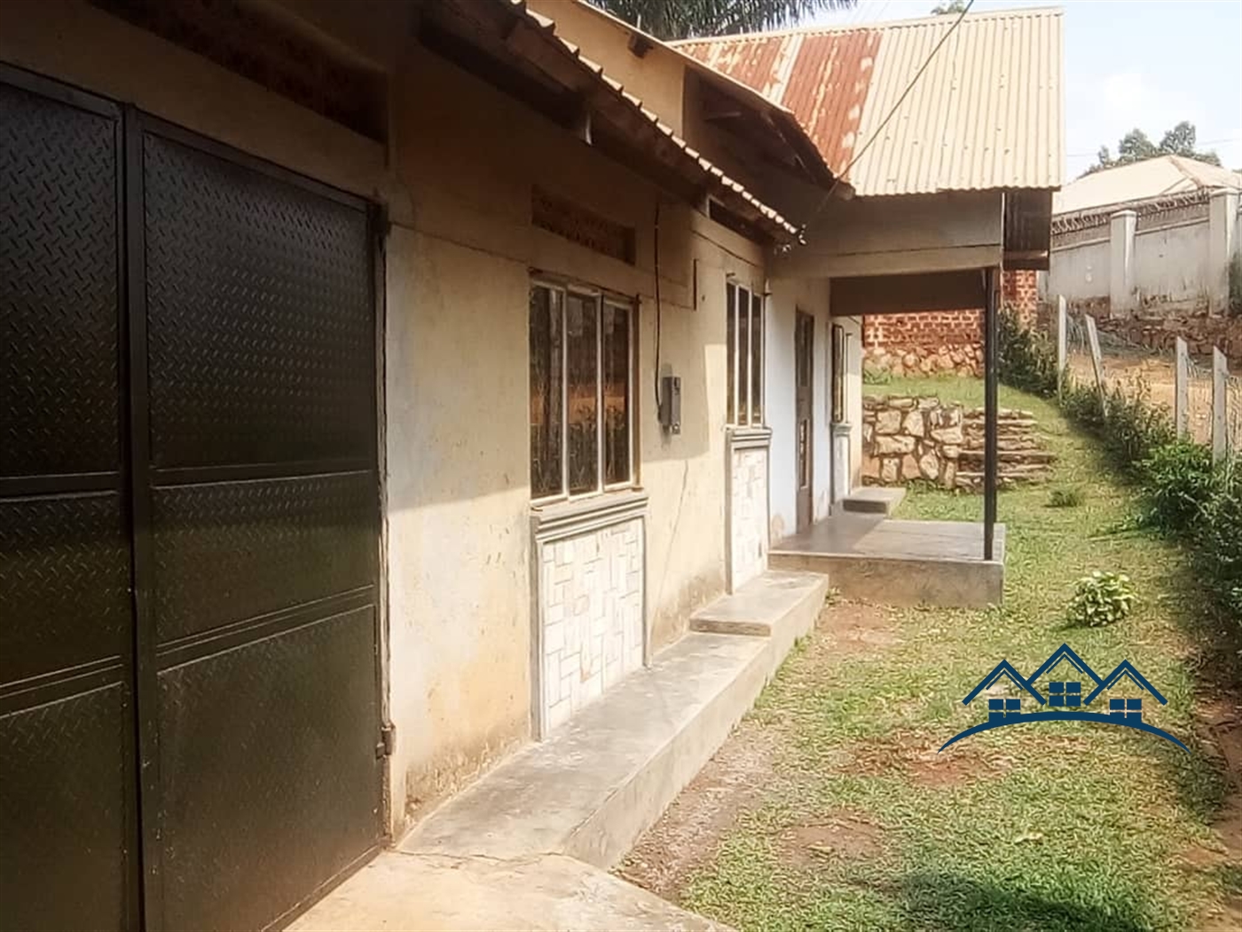 Bungalow for sale in Katabi Kampala