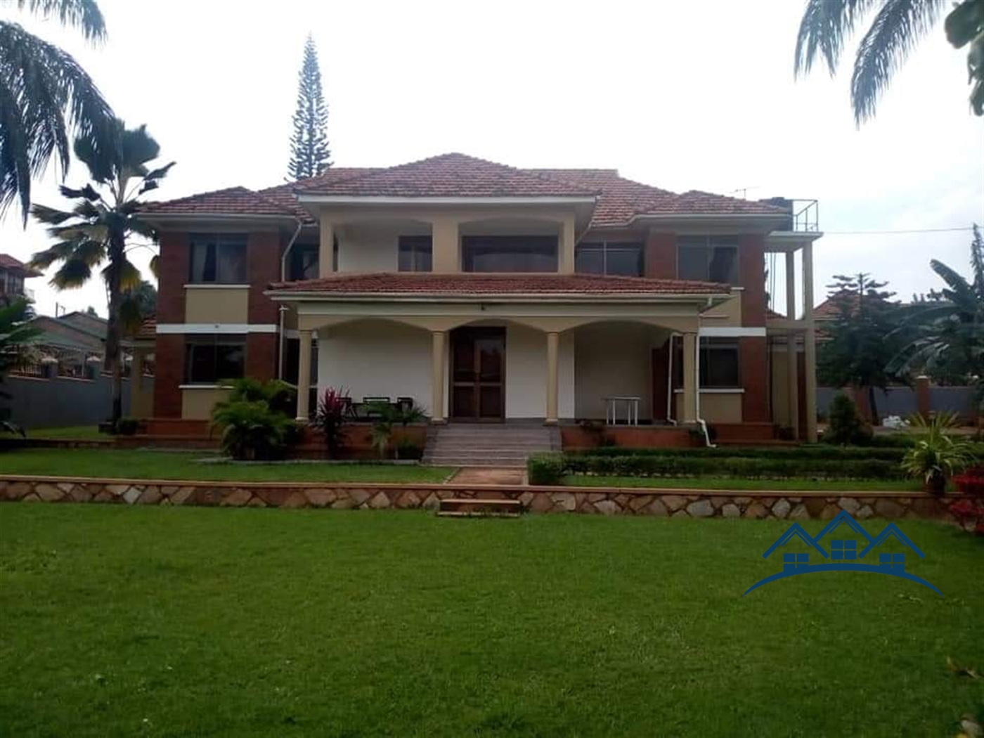 Storeyed house for sale in Ntinda Wakiso