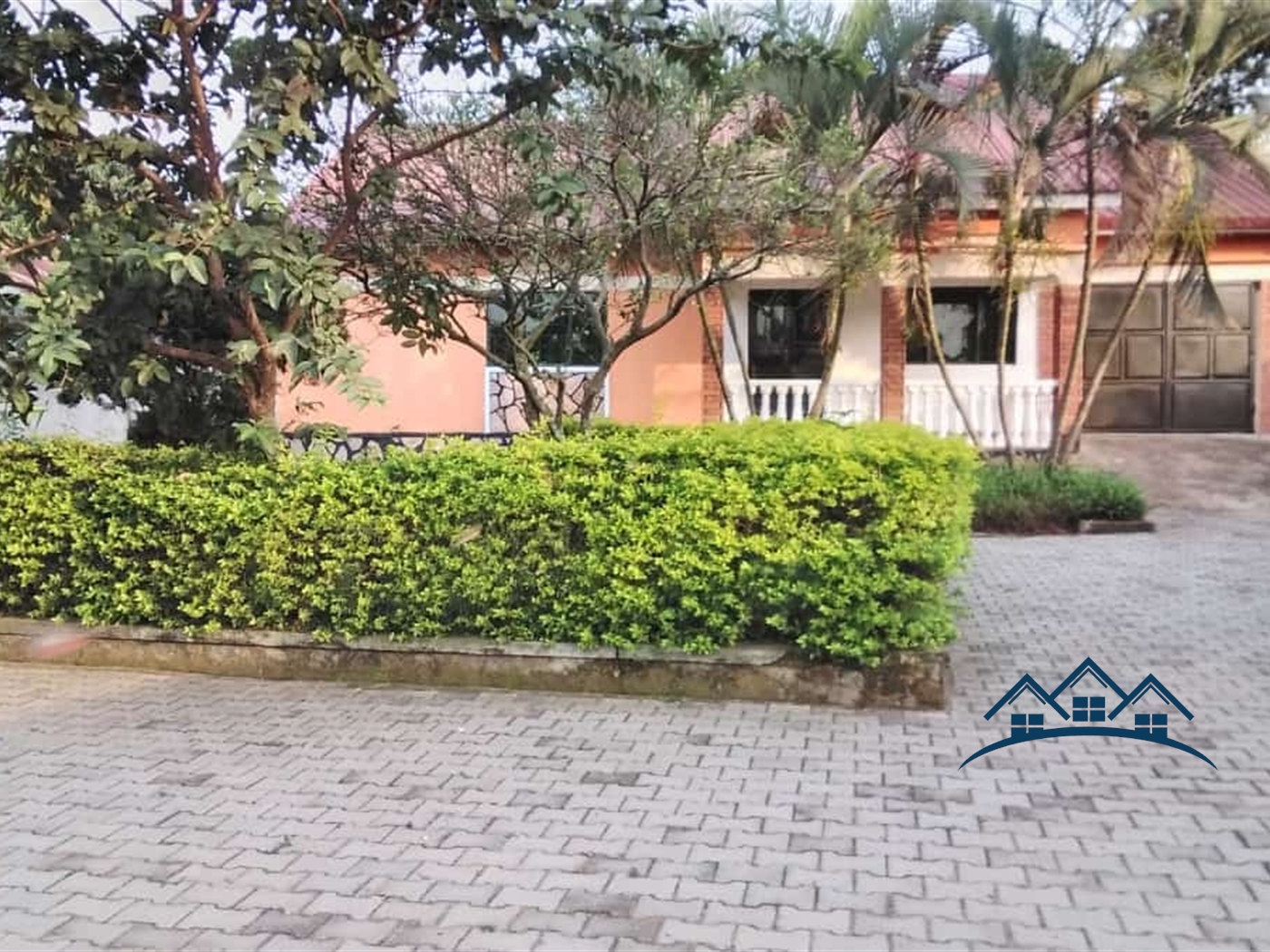 Bungalow for sale in Kitubulu Kampala