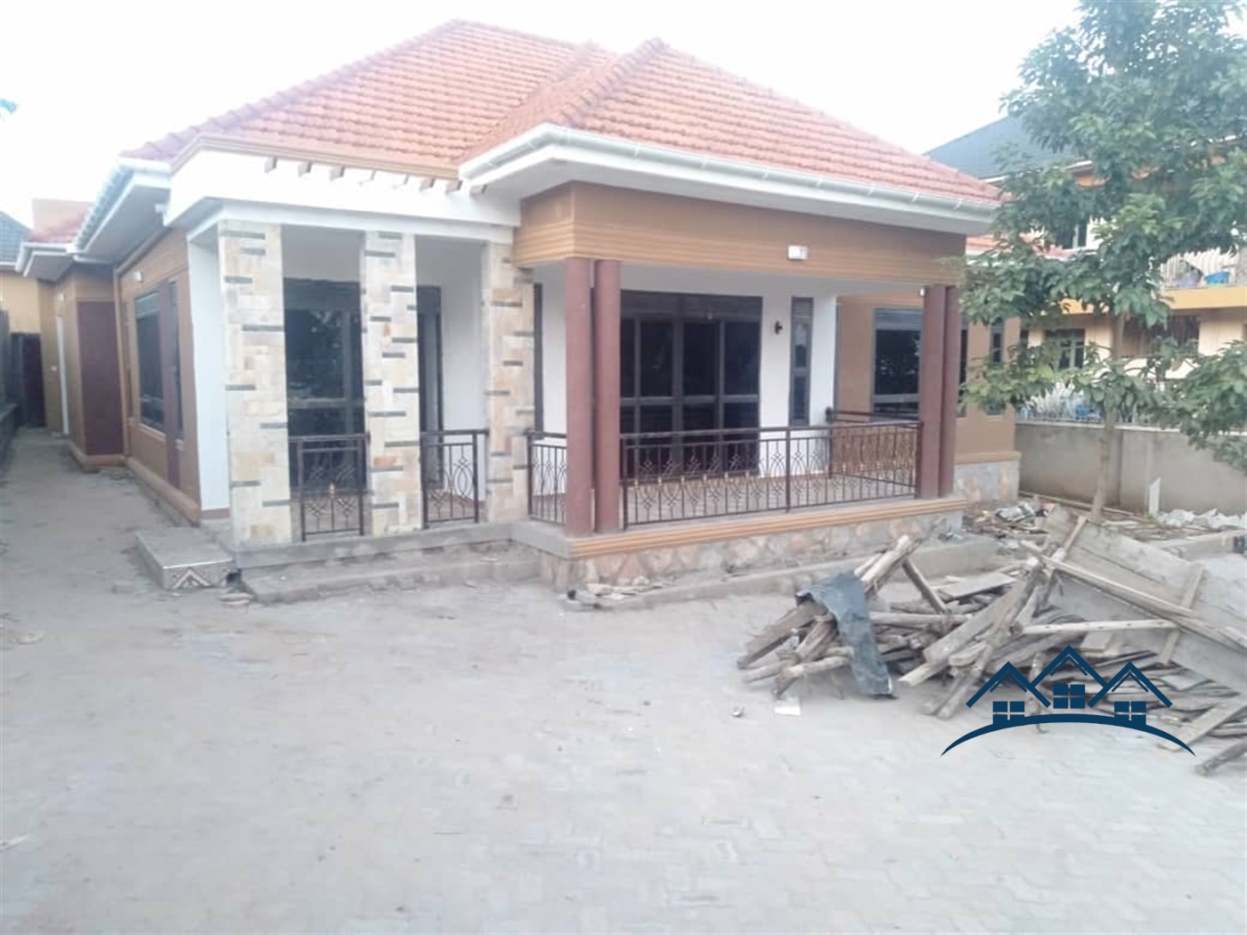 Bungalow for sale in Kitende Wakiso