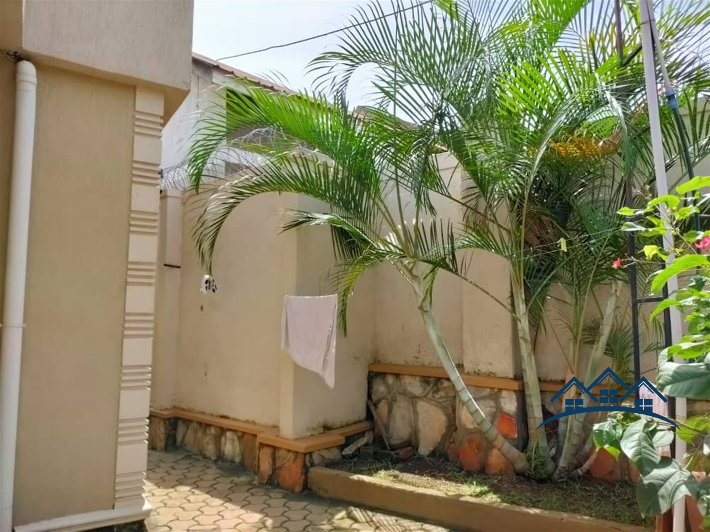 Bungalow for sale in Munyonyo Wakiso