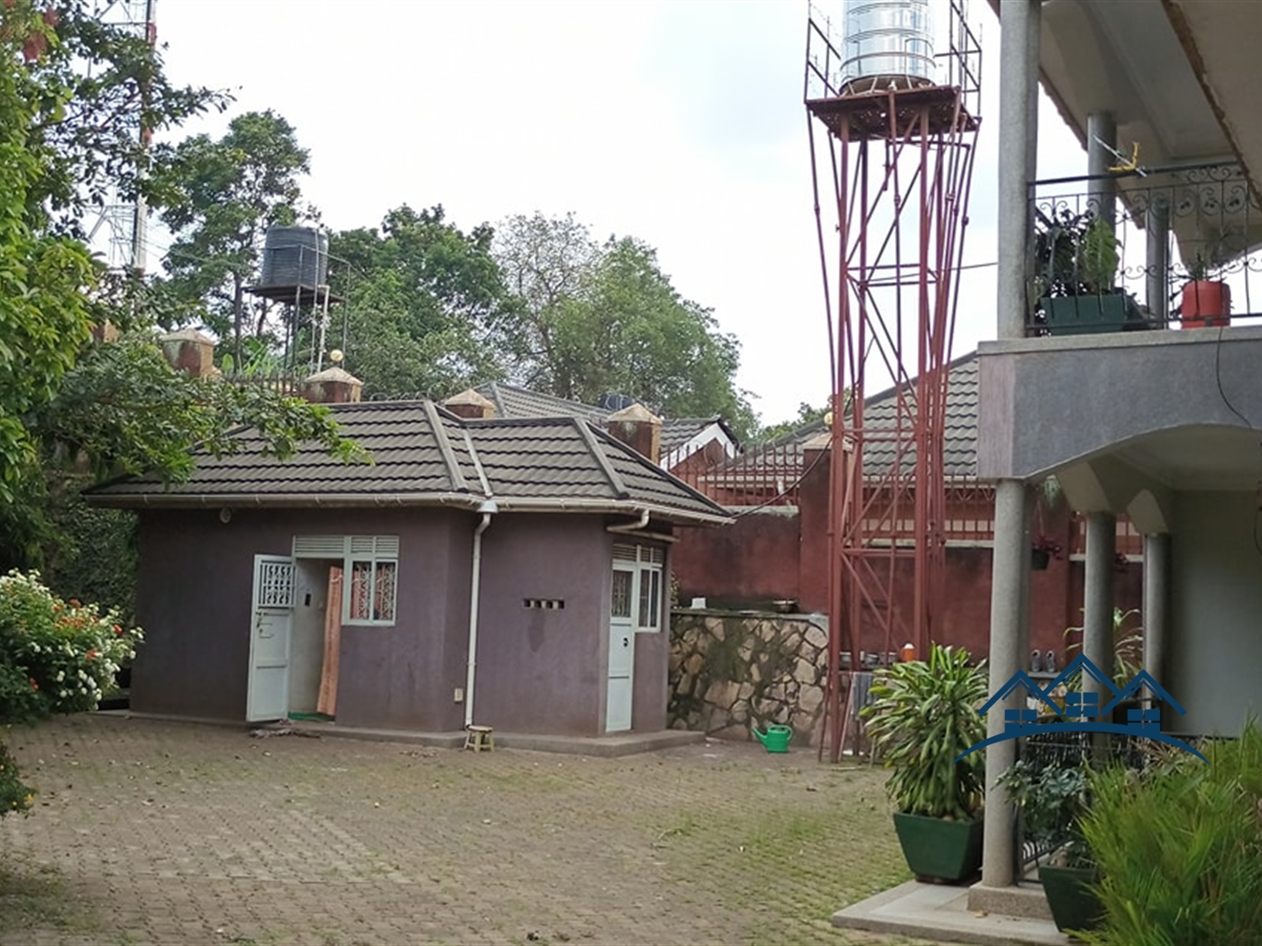 Storeyed house for sale in Zana Wakiso