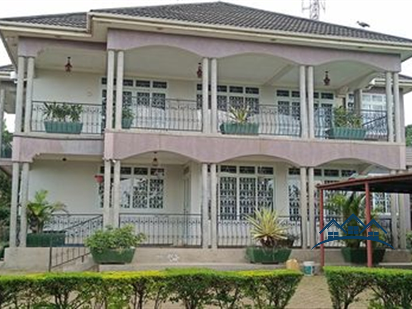 Storeyed house for sale in Zana Wakiso