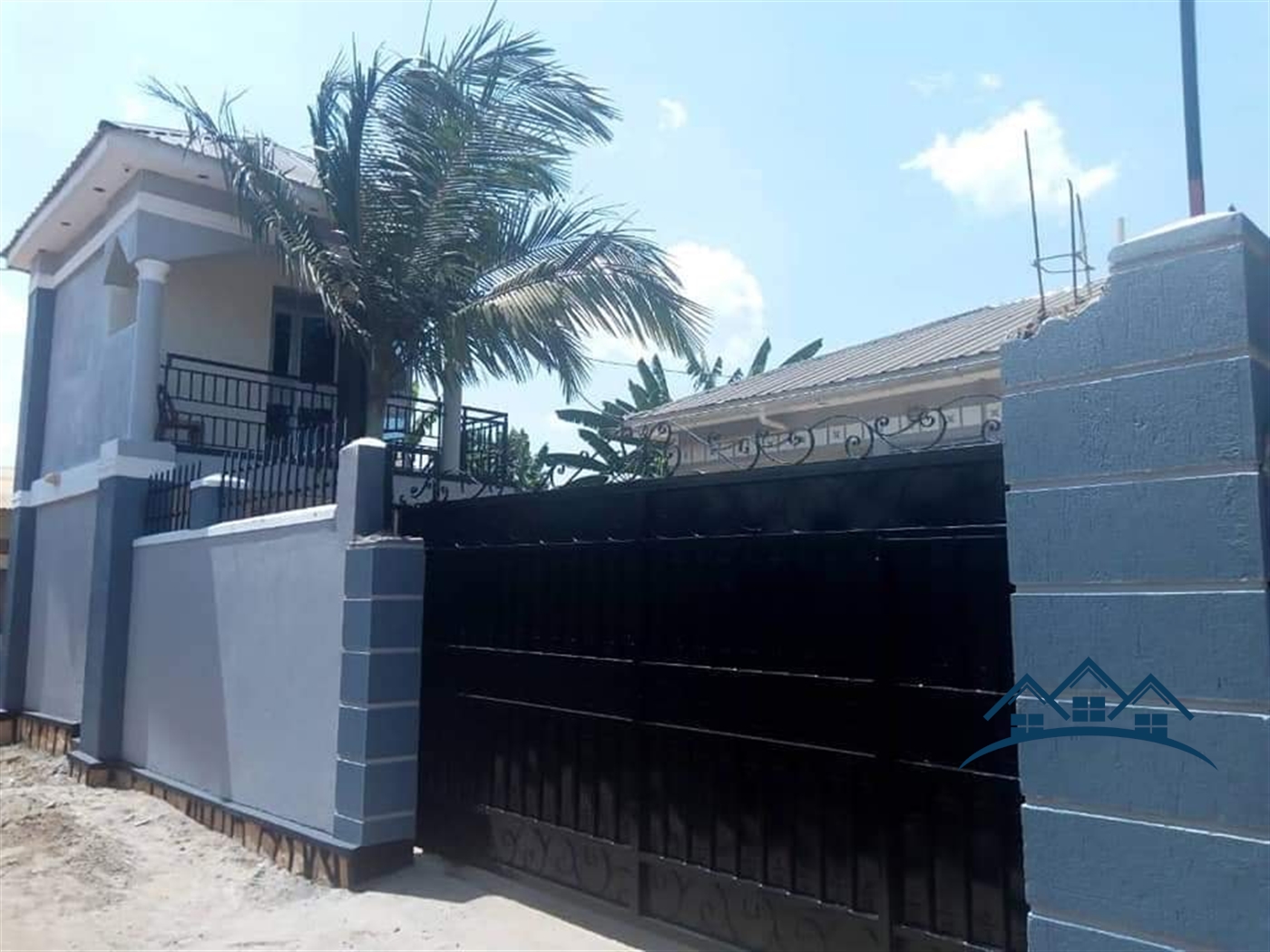 Storeyed house for sale in Kasangati Wakiso