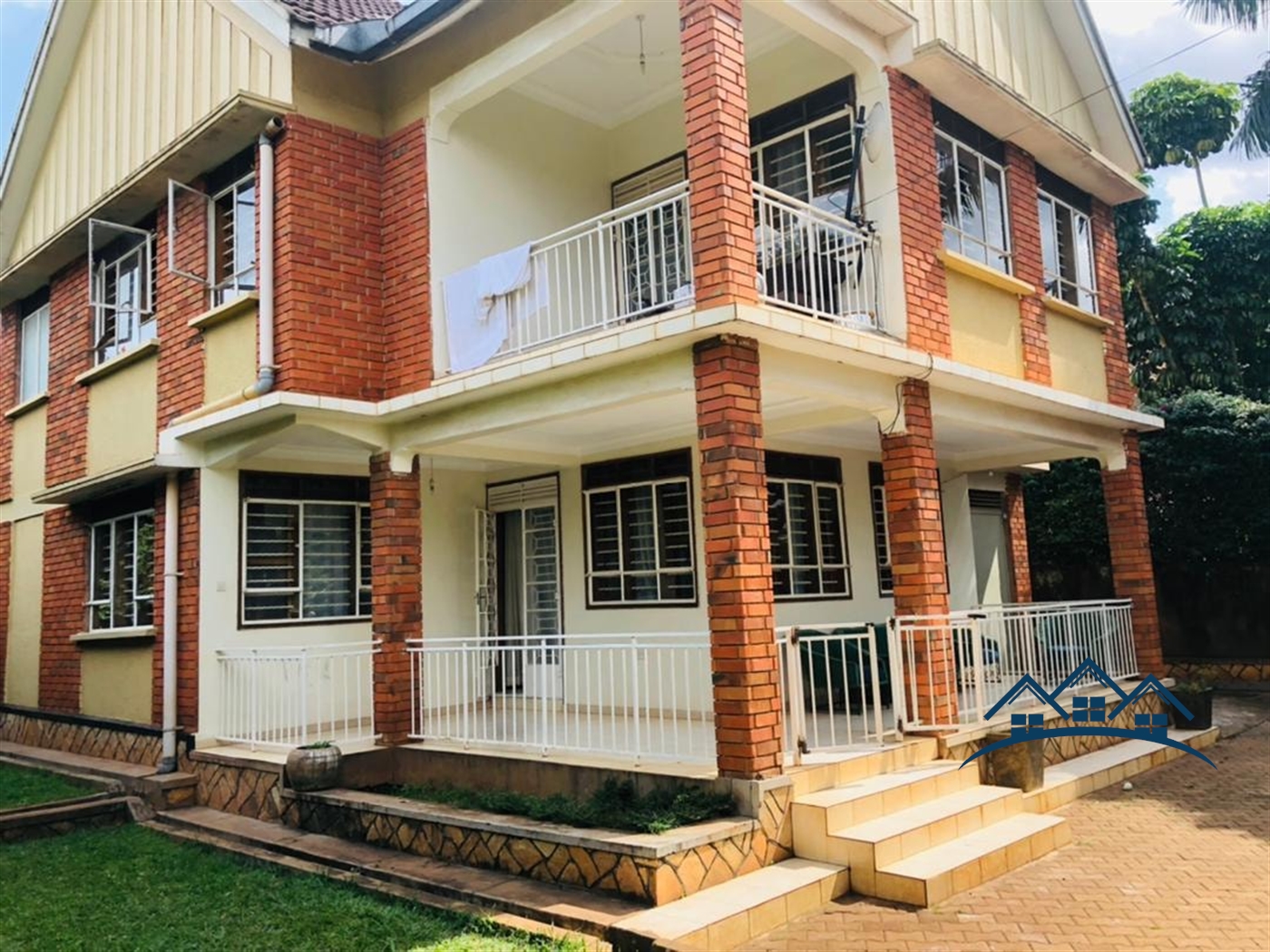 Storeyed house for sale in Muyenga Kampala