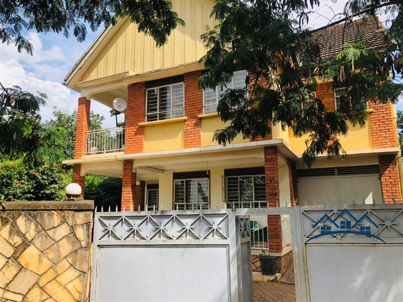 Storeyed house for sale in Muyenga Kampala