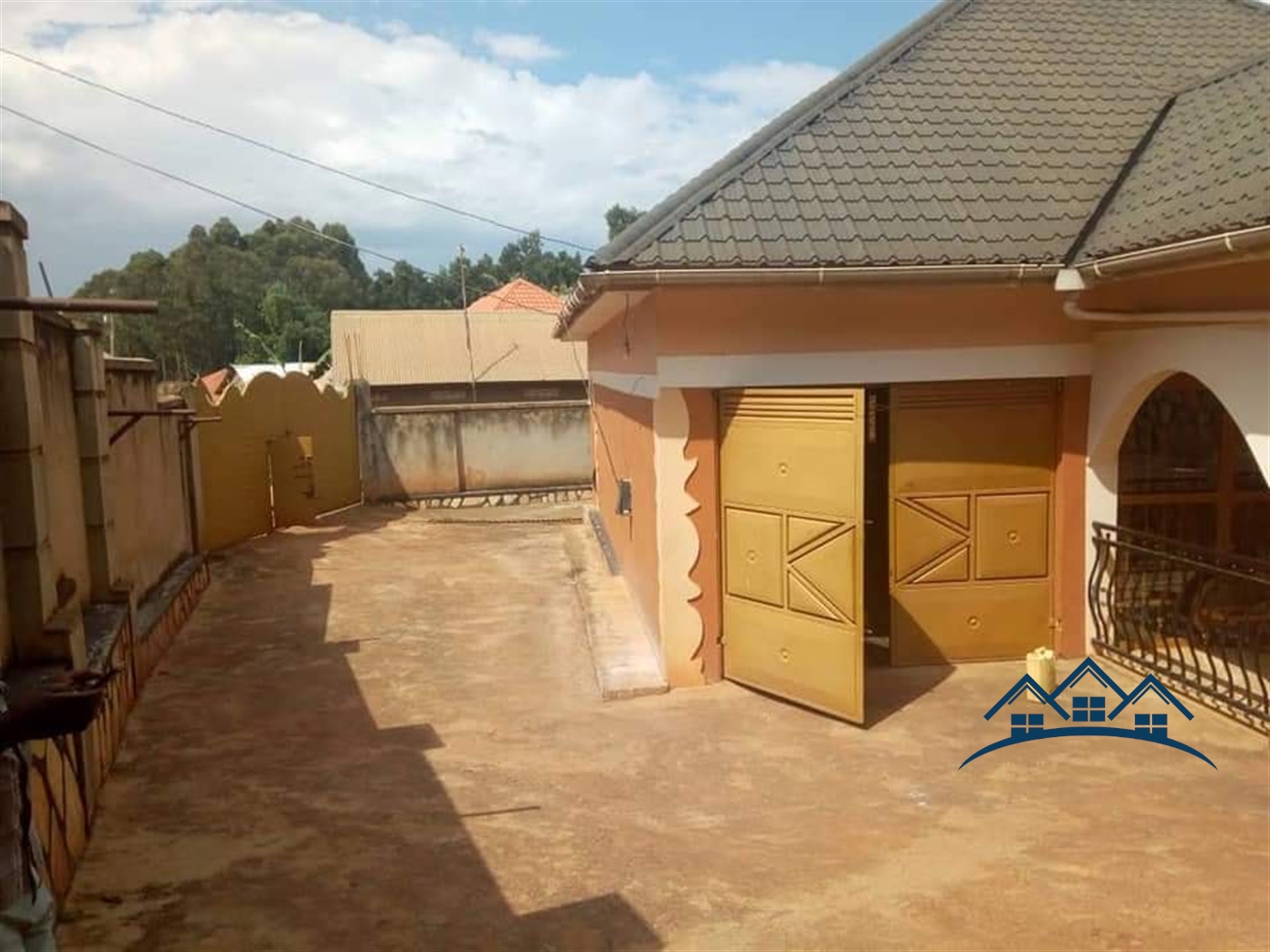 Bungalow for sale in Kyebando Wakiso