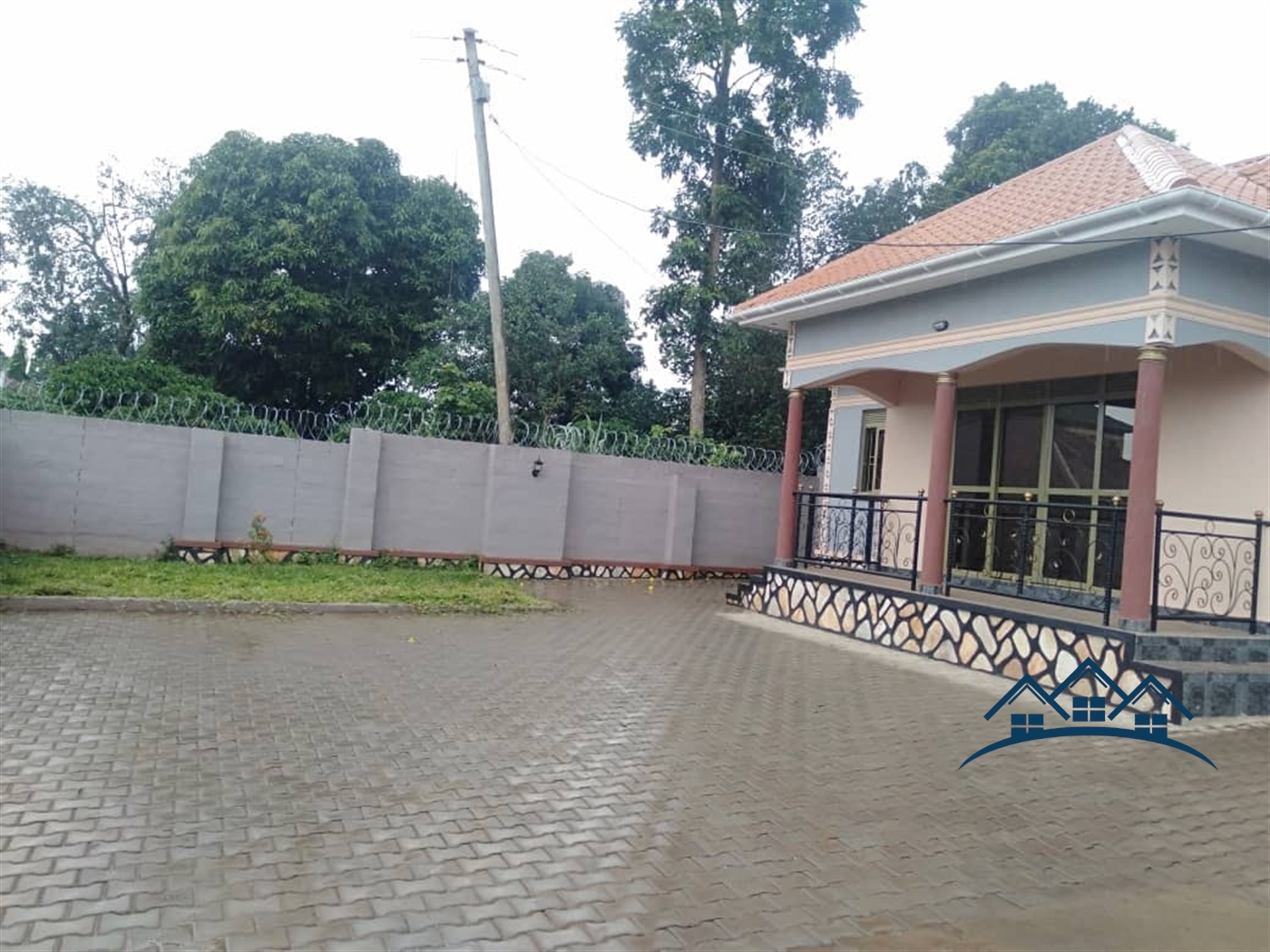 Bungalow for sale in Bwebajja Wakiso