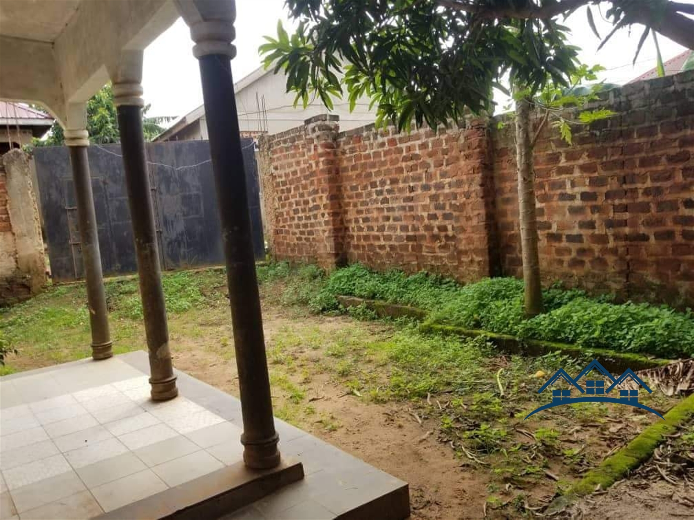 Bungalow for sale in Kirinyabigo Wakiso