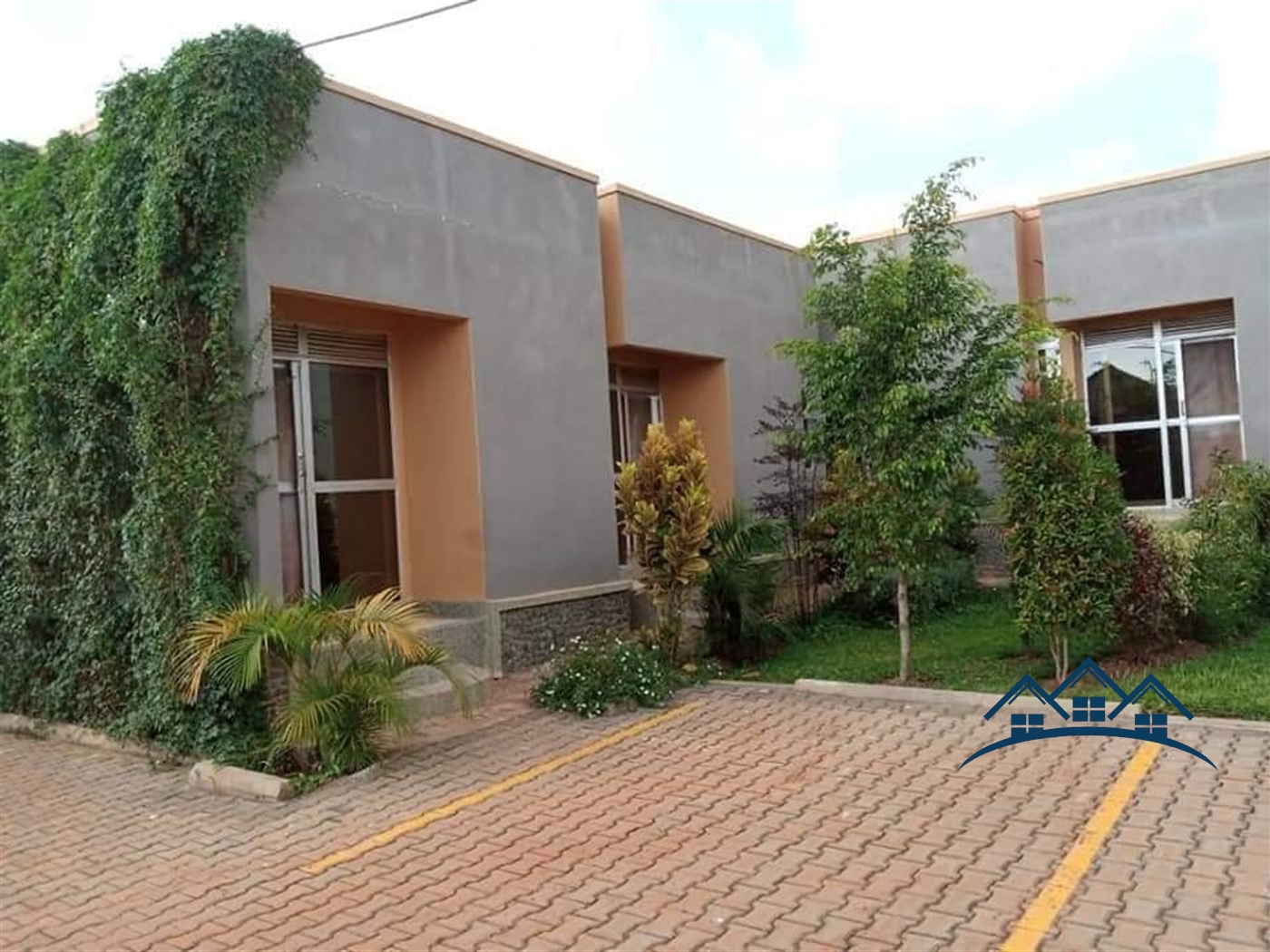 Guest house for sale in Kitala Wakiso