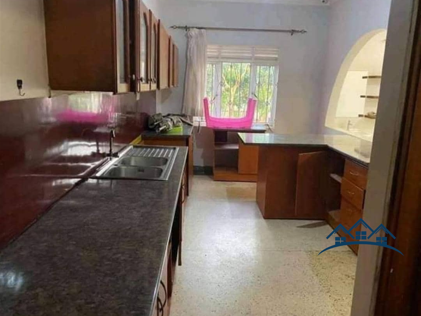 Bungalow for sale in Seguku Wakiso