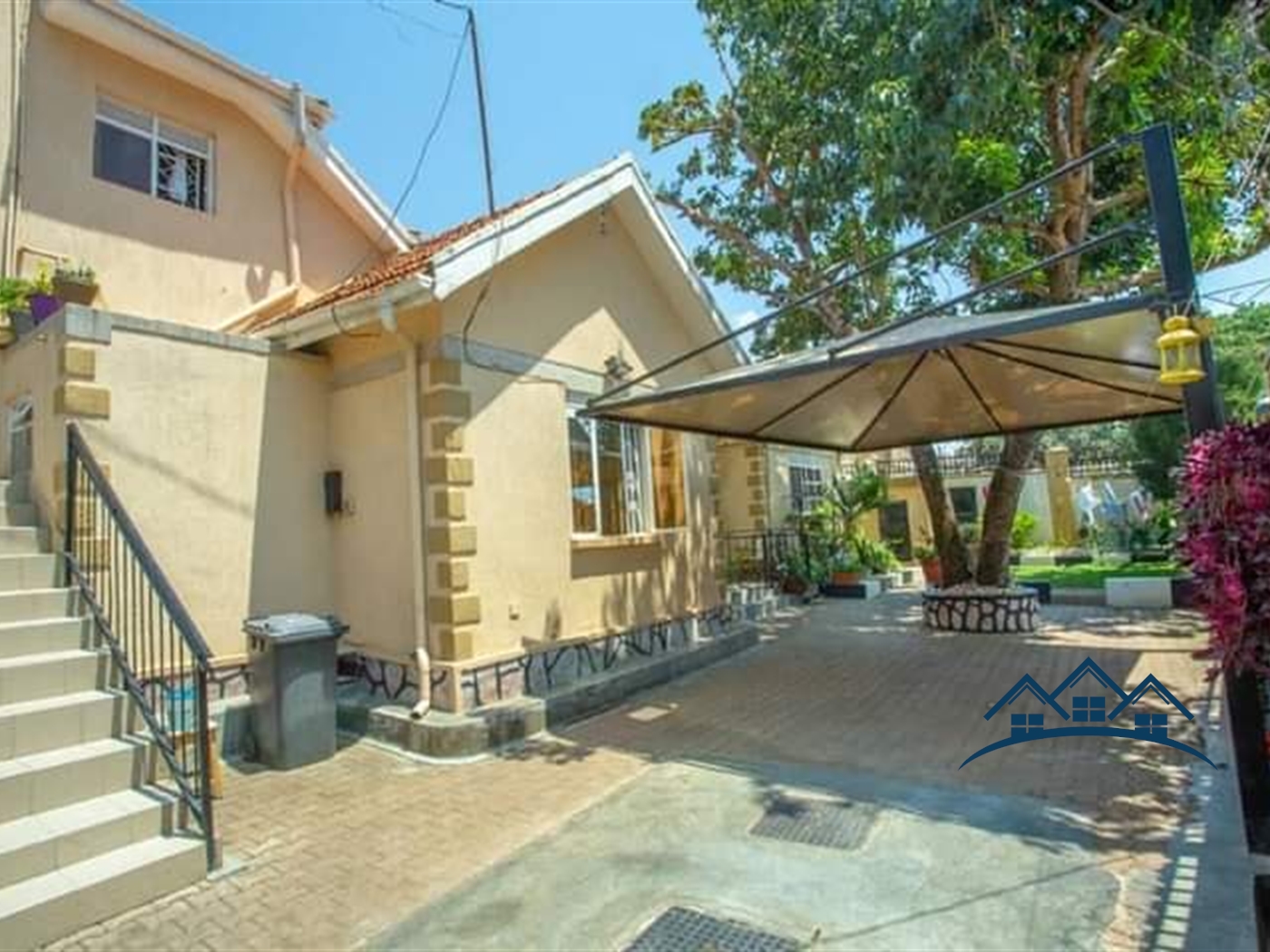 Bungalow for sale in Muyenga Kampala