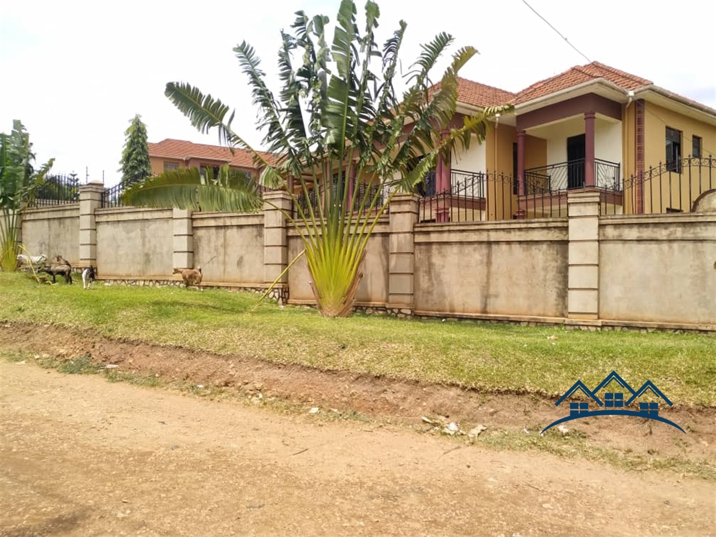 Storeyed house for sale in Kyanja Wakiso