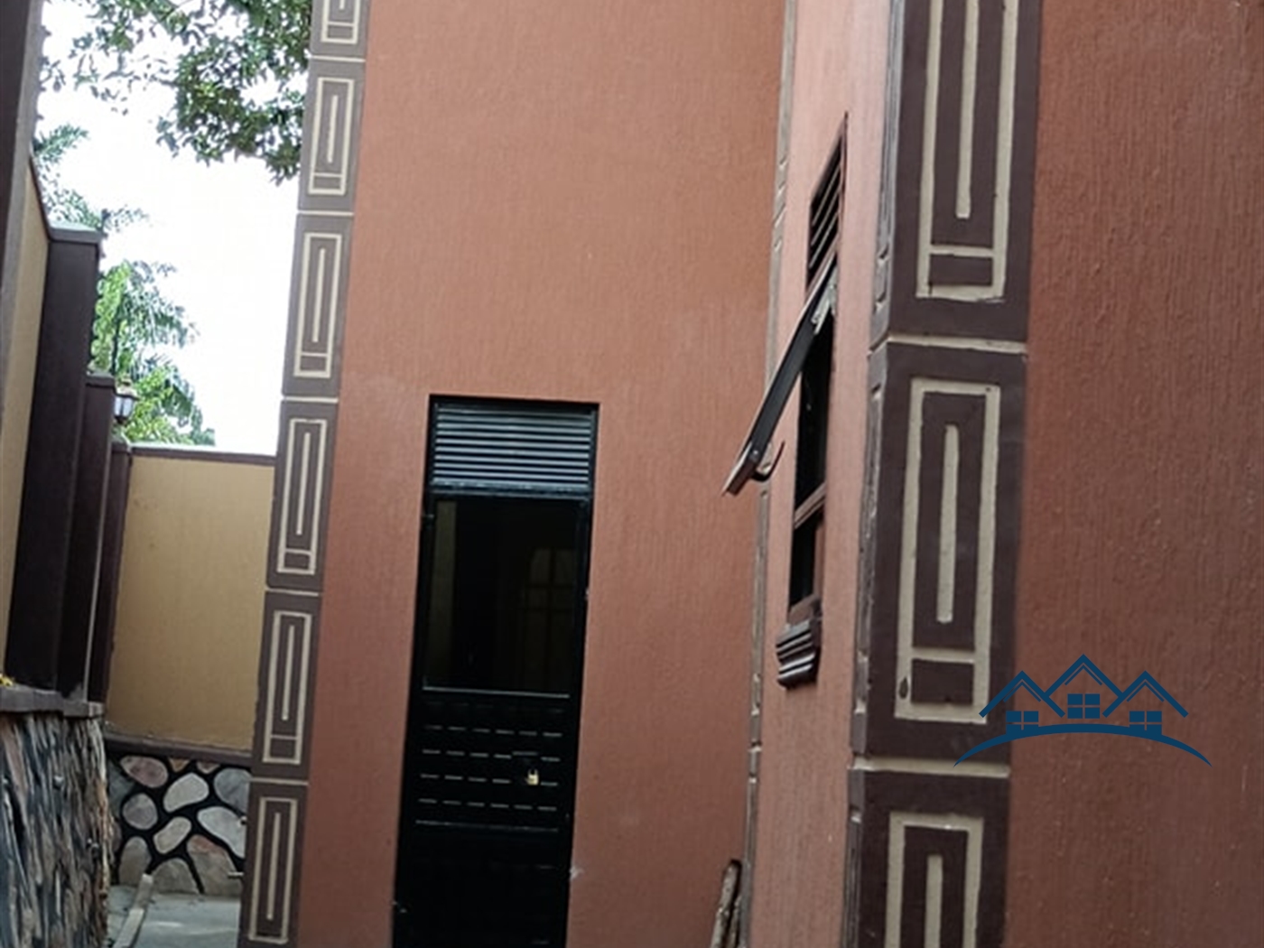 Storeyed house for sale in Kiwaatule Kampala