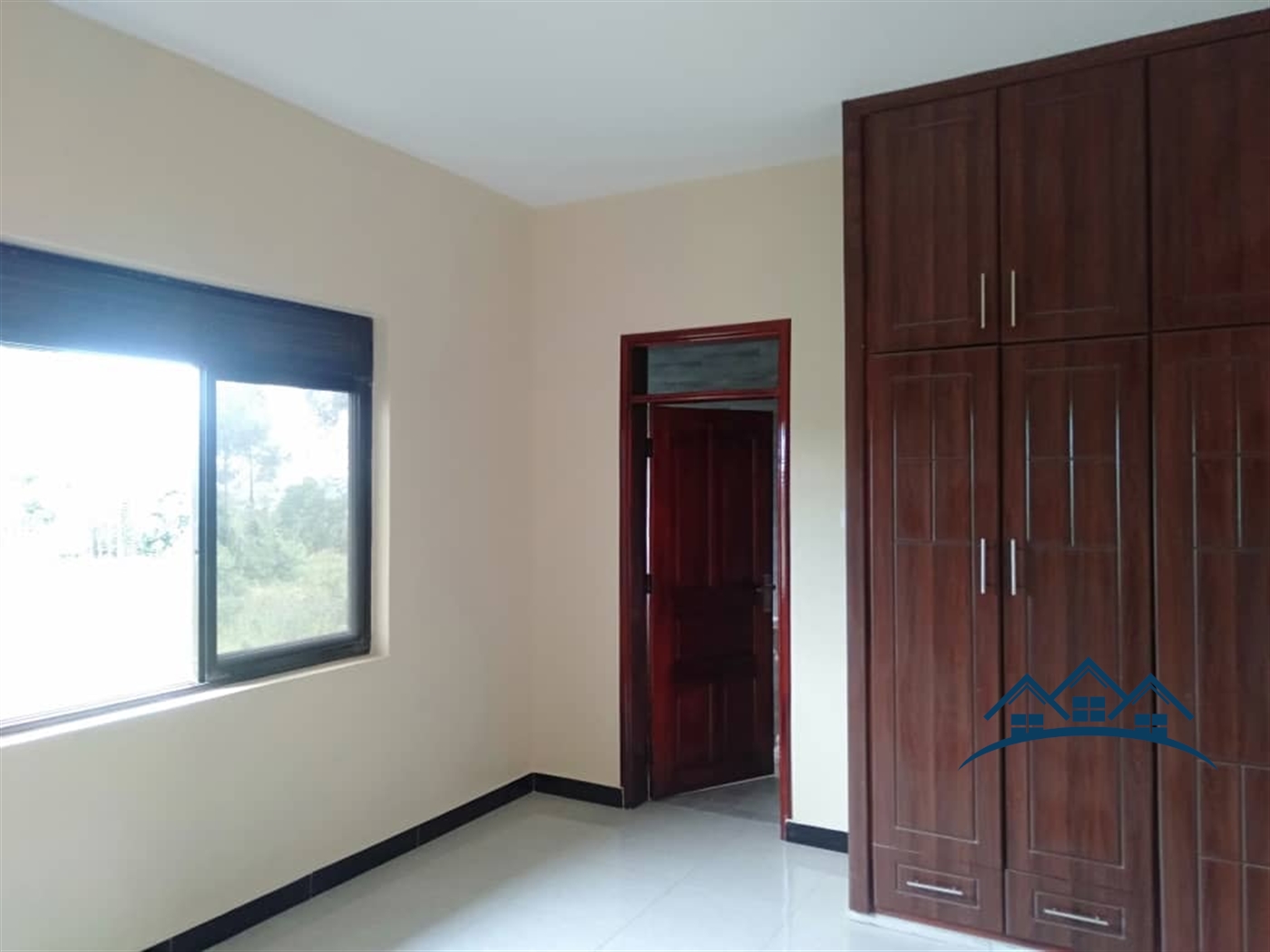 Storeyed house for sale in Kitende Wakiso