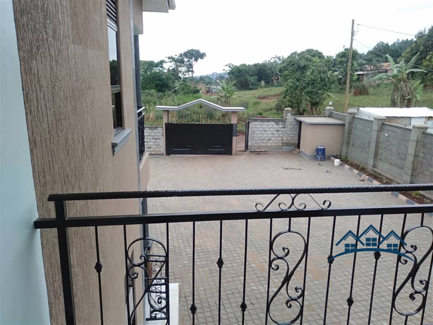 Storeyed house for sale in Kitende Wakiso