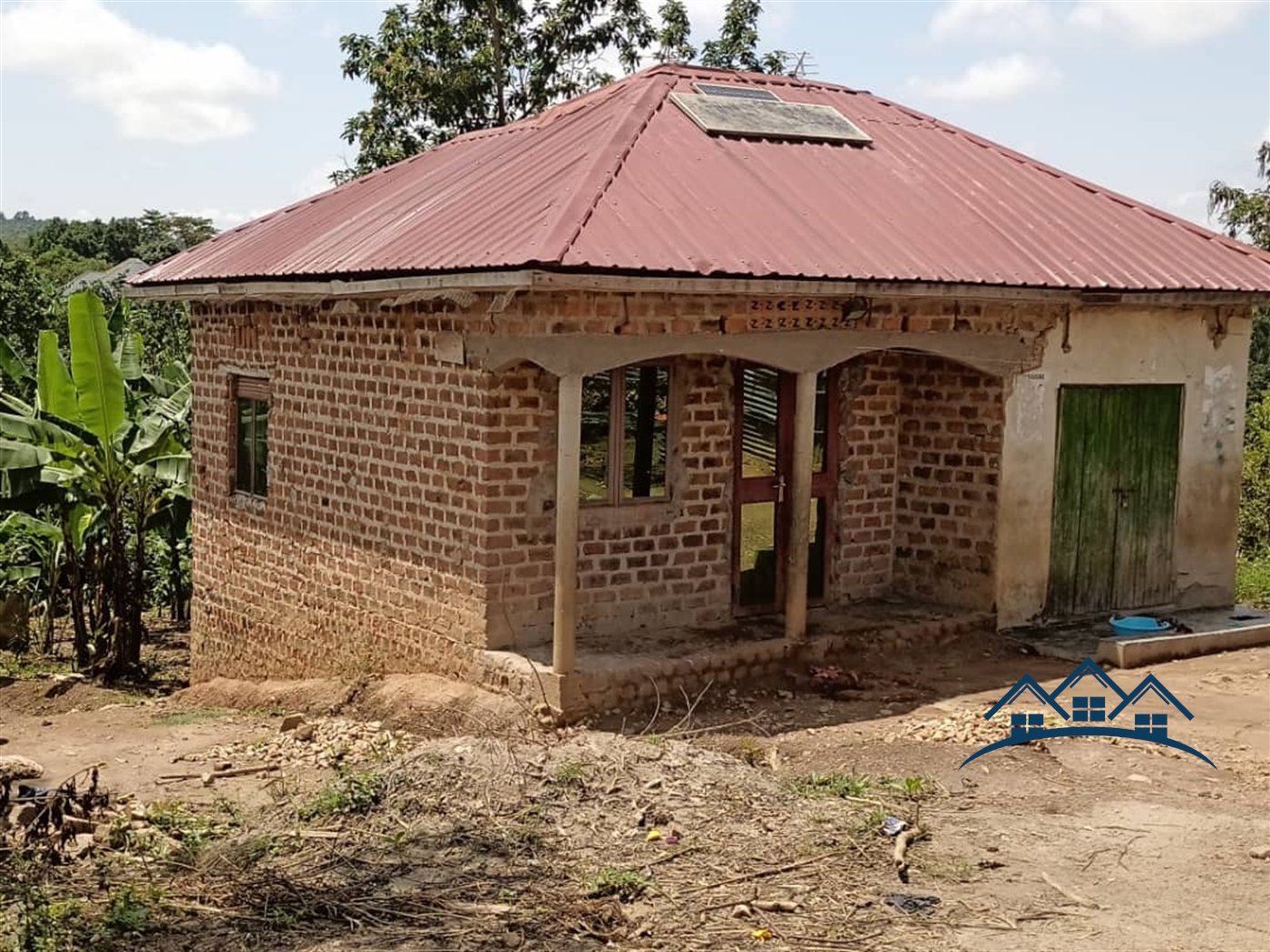 Bungalow for sale in Kirinyabigo Wakiso