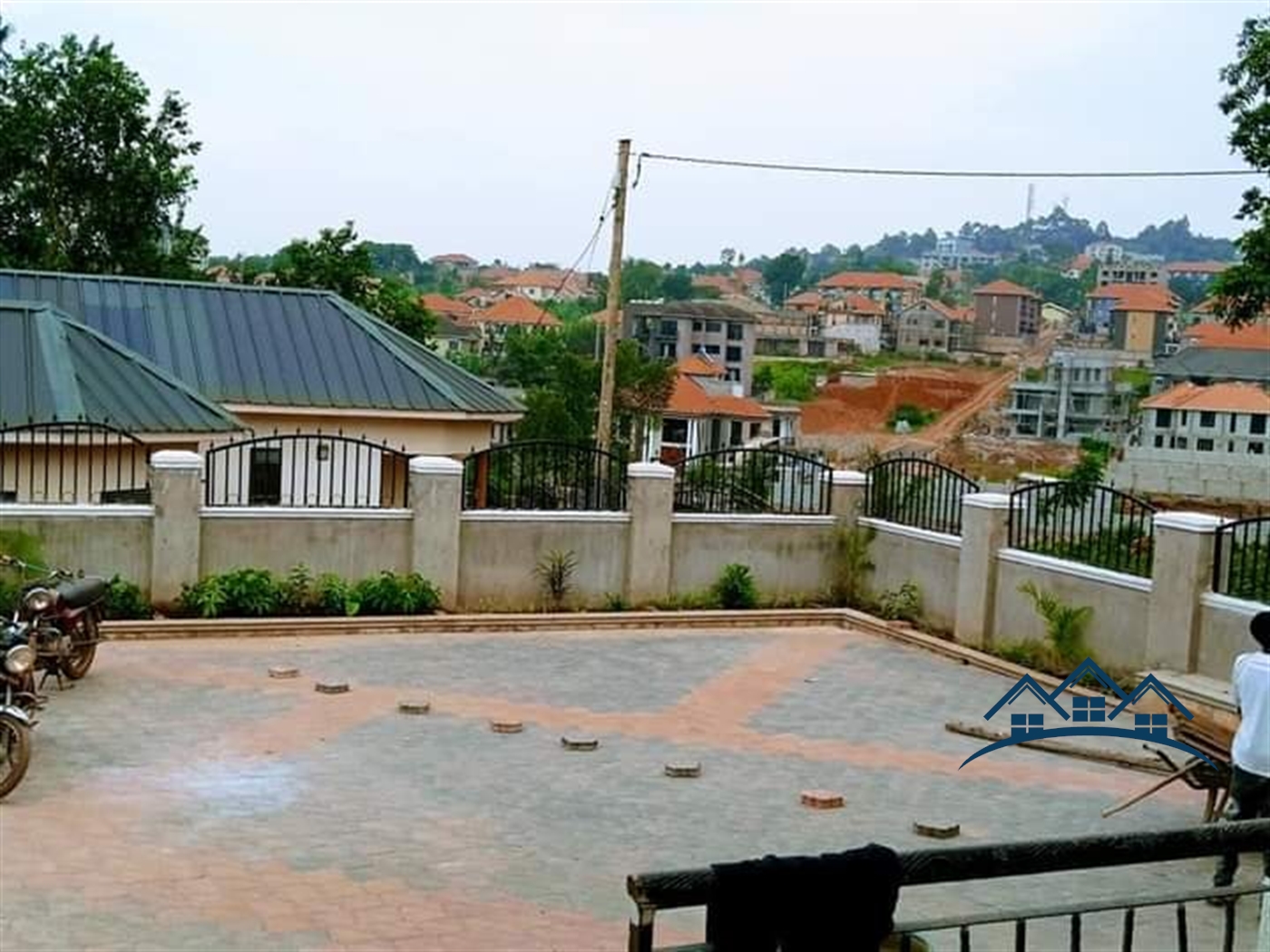 Storeyed house for sale in Kyanja Wakiso