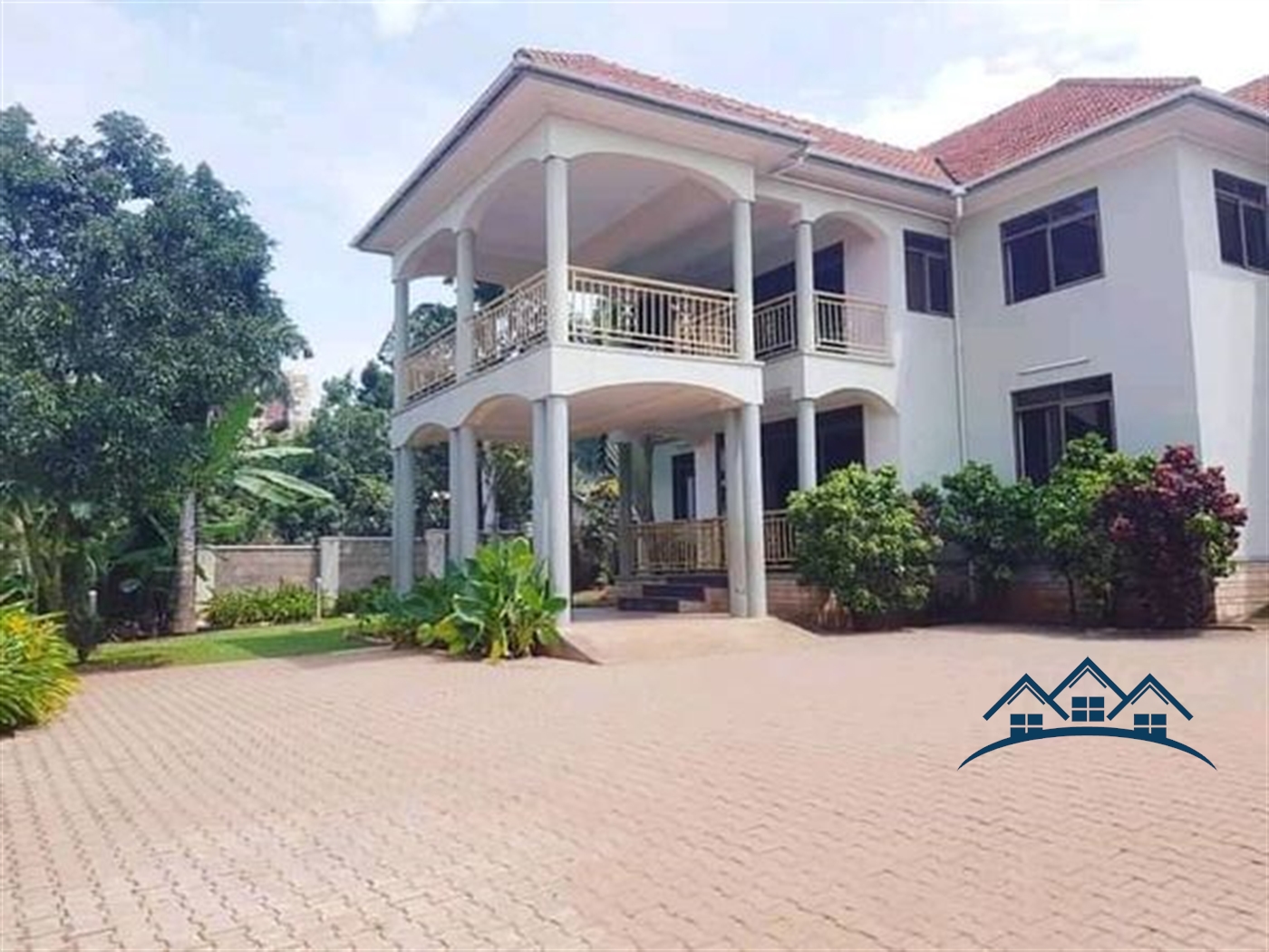 Storeyed house for sale in Muyenga Kampala