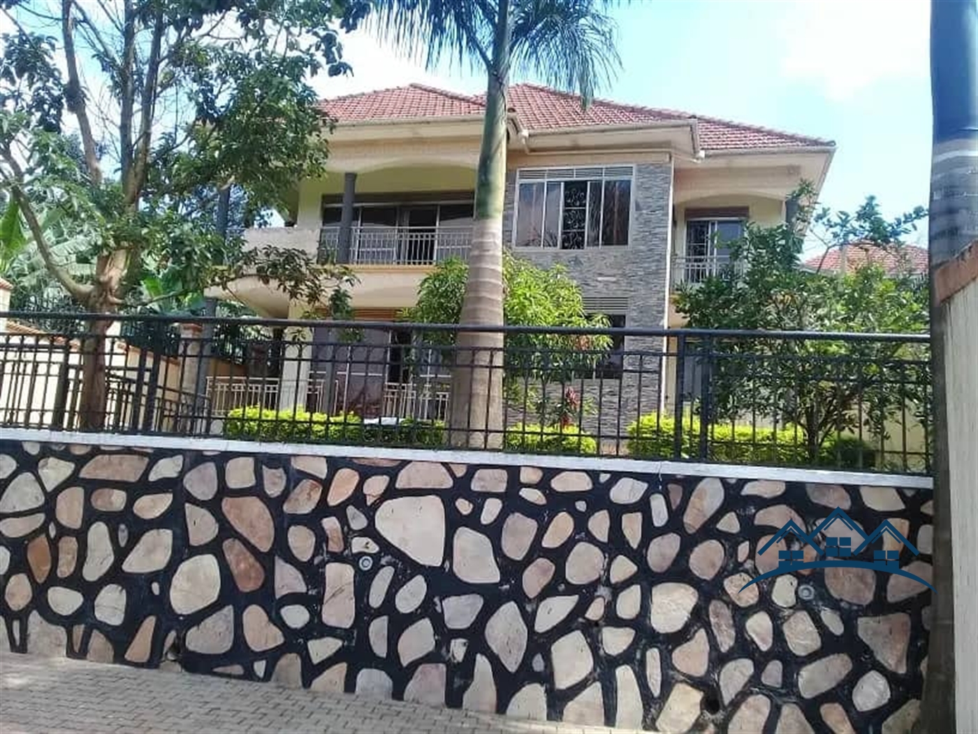 Storeyed house for sale in Komamboga Wakiso
