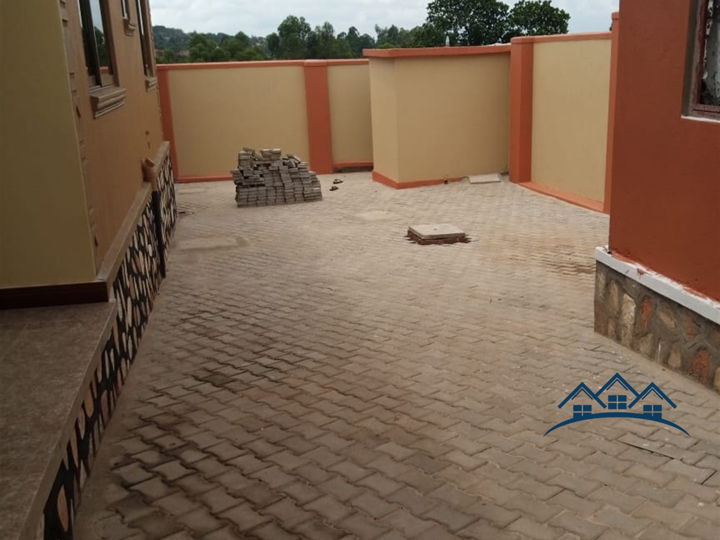 Bungalow for sale in Bwebajja Wakiso