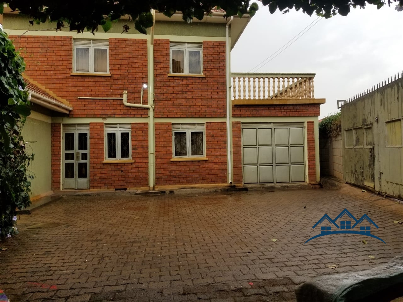 Storeyed house for sale in Mutungo Kampala