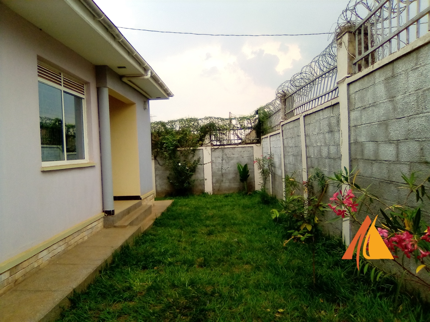 Semi Detached for rent in Bukoto Kampala