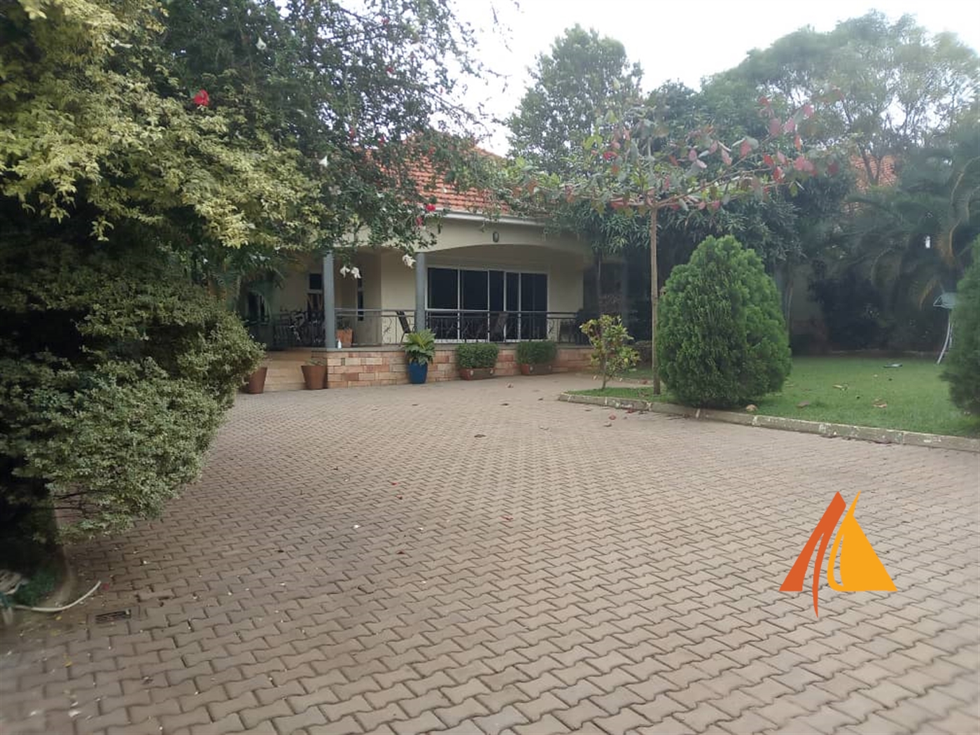 Bungalow for sale in Kiwaatule Kampala