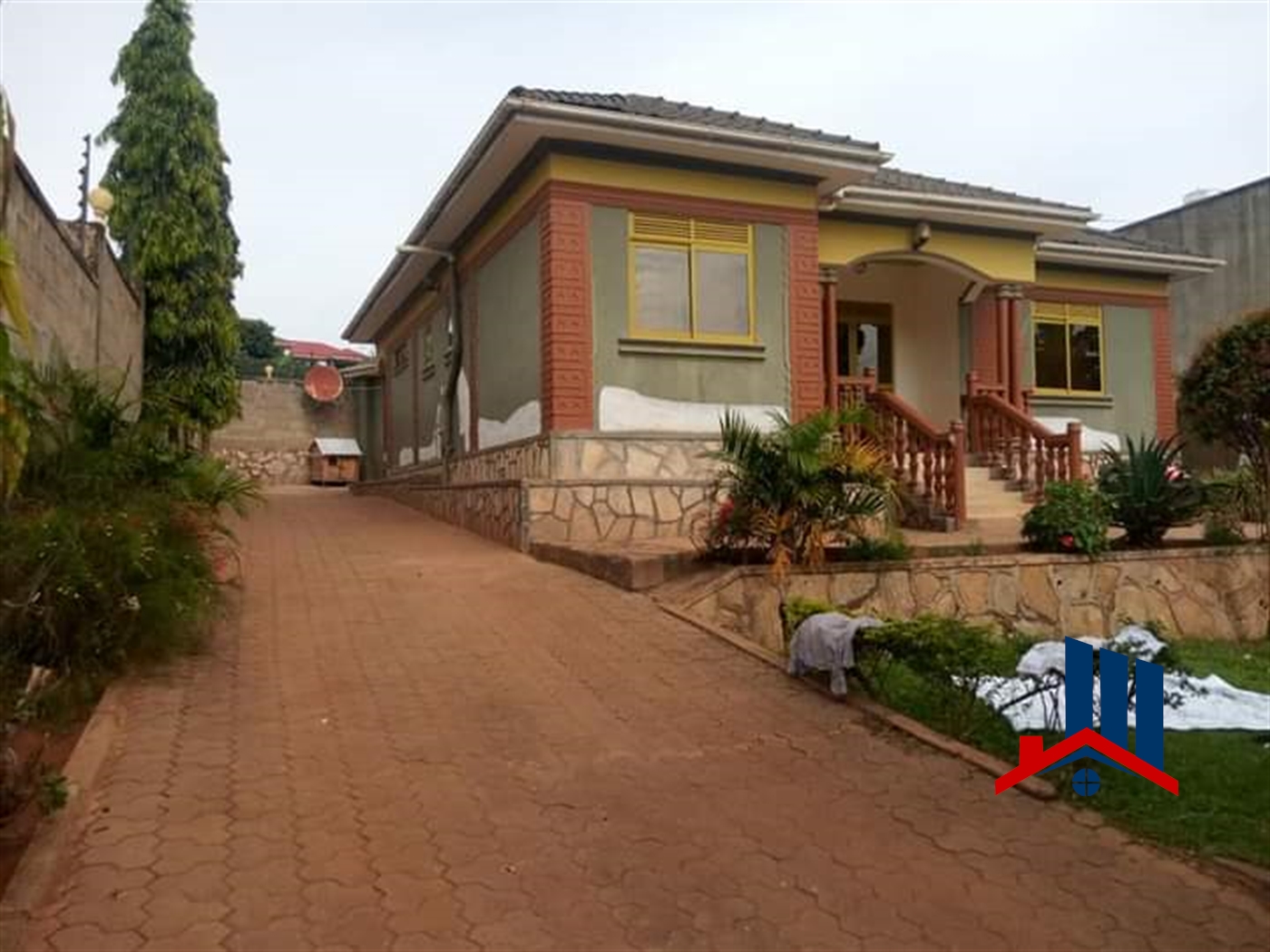 Bungalow for sale in Mutungo Kampala