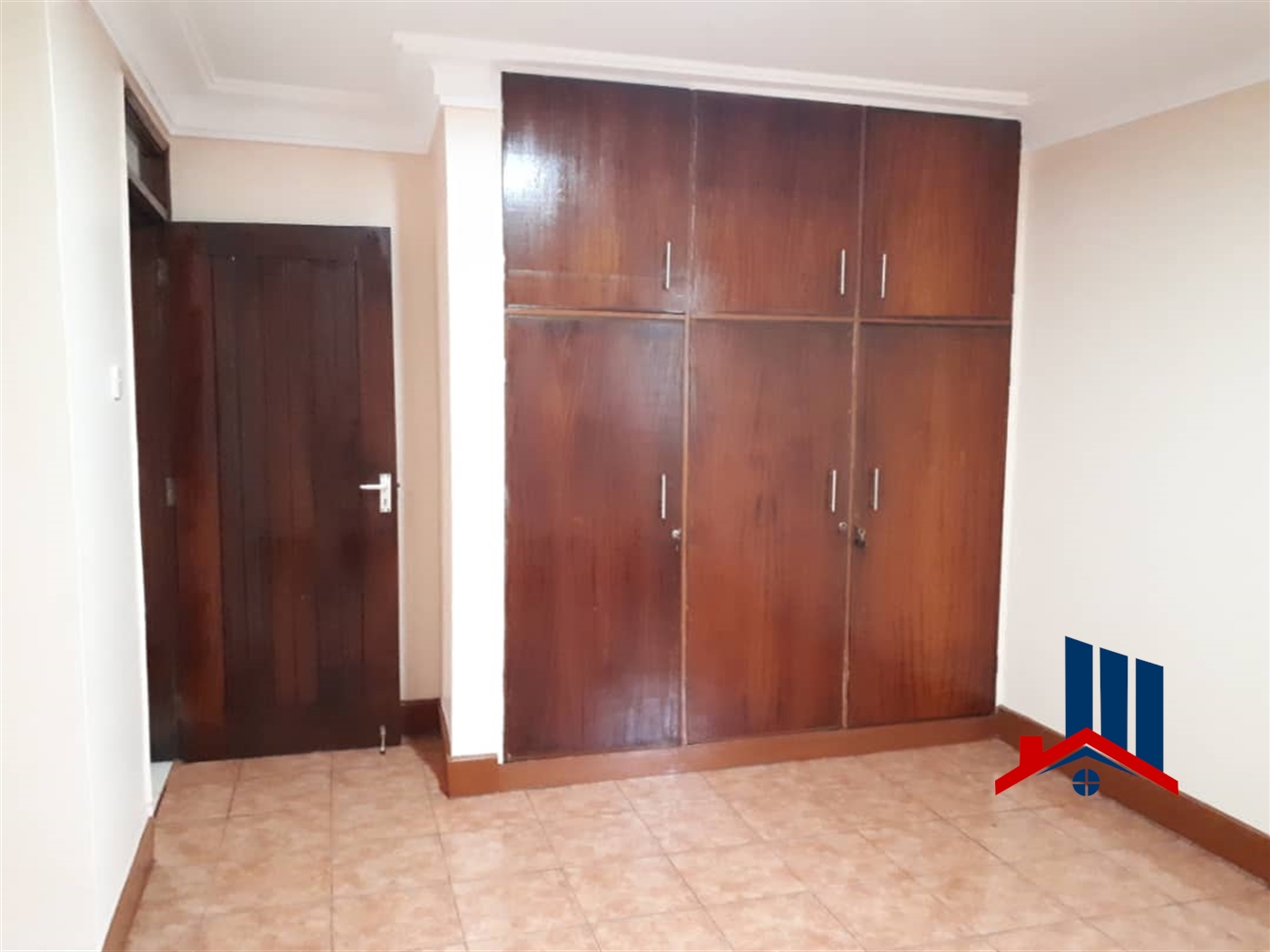 Storeyed house for rent in Kitante Kampala