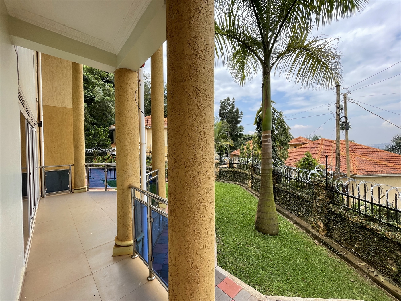 Villa for rent in Makindye Kampala